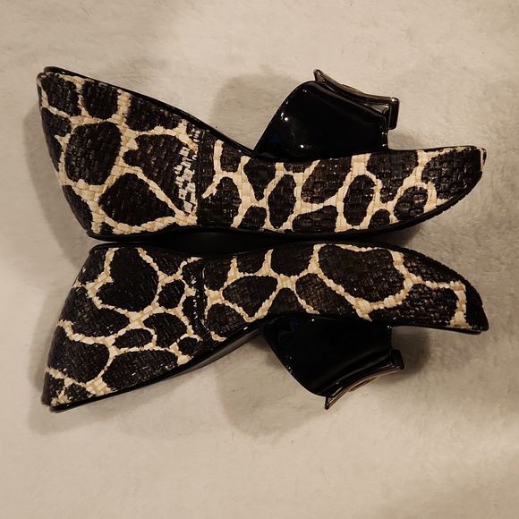 STUART WEITZMAN Platform Wedge Giraffe Print Mule Size 9 1/2 M - Picture 2 of 10